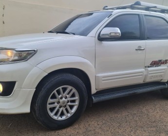 A venda Toyota fortunel