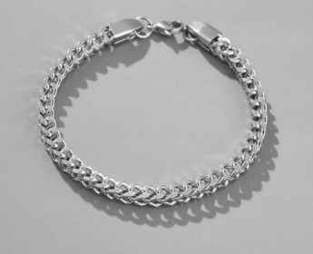 A venda PULSEIRA DE AÇO ELEGANTE