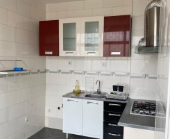 A venda ARRENDA-SE APARTAMENTO T1 - MACULUSSO