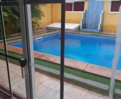 A venda Vivenda T.5 com Piscina no Camama