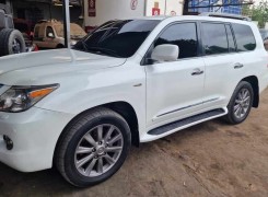 Comprar Lexus LX570