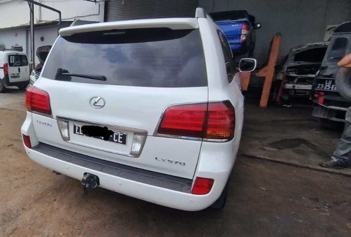 Venda Lexus LX570