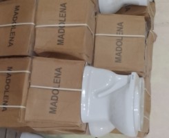 A venda Sanita Madelena com tampa