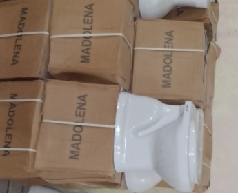 A venda Sanita Madelena com tampa