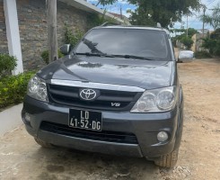 A venda Toyota fortunner v6 impecavèl