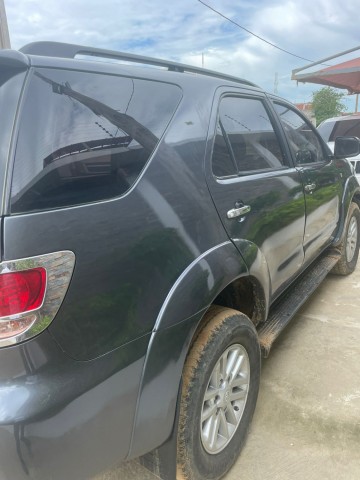 Venda Toyota fortunner v6 impecavèl