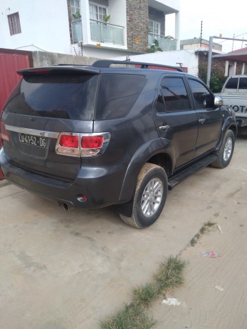 Venda Toyota fortunner v6 impecavèl