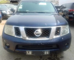 A venda Nissan Pathfinder