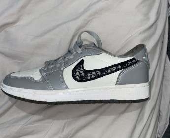 A venda Air dior Low