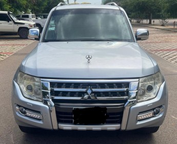 A venda Mitsubishi Pajero