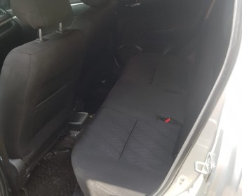 A venda Suzuki Swift 2015 .