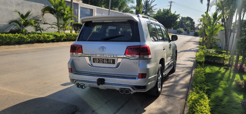 Venda Toyota Land Cruiser V6 GXR