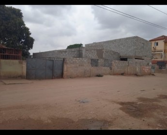 A venda Residência inacabada a venda na Rua principal das 500 casas