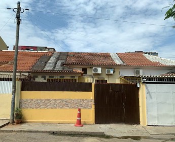 A venda VENDE-SE MORADIA T3 - VILA LICE
