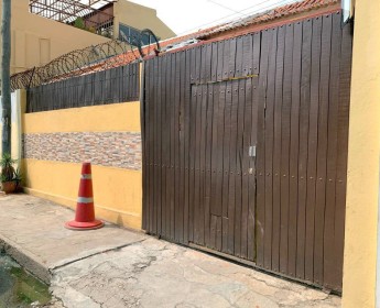 A venda VENDE-SE MORADIA T3 - VILA LICE