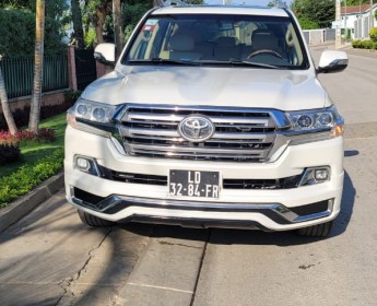 A venda LAND Cruiser GXR