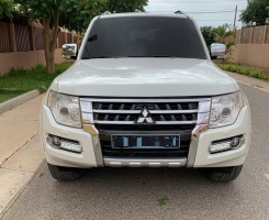 A venda Mitsubishi Pajero