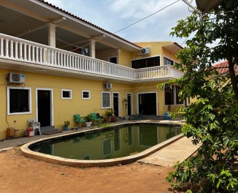A venda VENDE-SE VIVENDA V3 + ANEXO COM PISCINA - (PATRIOTA)