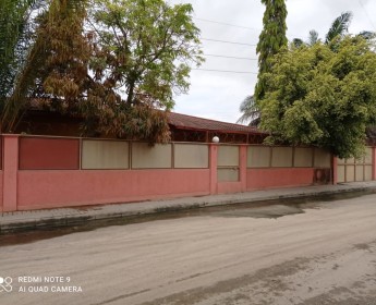 A venda Vivenda t4 condomínio Bpc