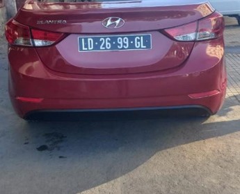 A venda Yhundai elantra impecavèl