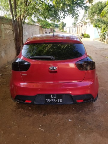 Venda Kia rio amarro