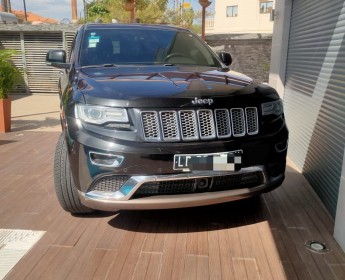 A venda GRAND CHEROKEE