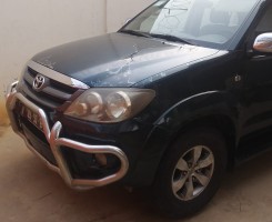 A venda Toyota fortuner