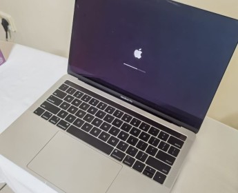 A venda Mac book Pro touch bar
