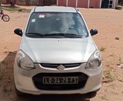 A venda Suzuki alto 800