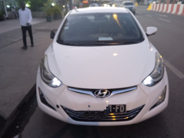 Venda *HYUNDAI ELANTRA*
