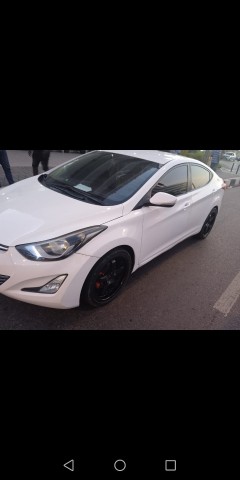 Venda *HYUNDAI ELANTRA*