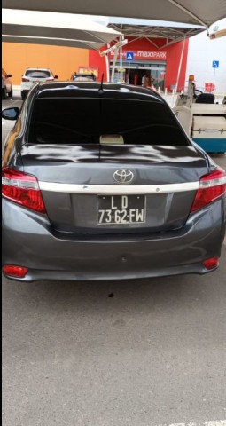 Venda TOYOTA YARIS