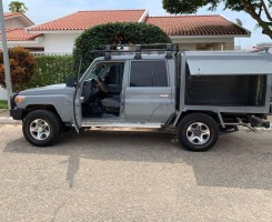 A venda Toyota Land Cruiser