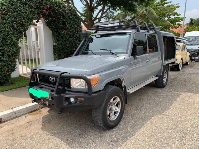 Venda Toyota Land Cruiser