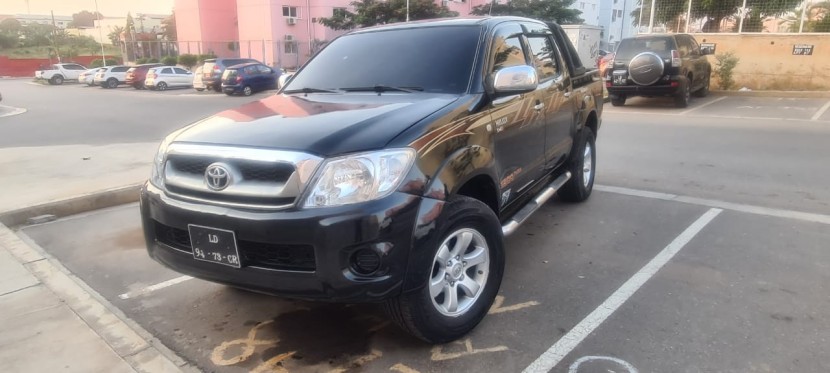 Venda TOYOYA Hilux impecavèl