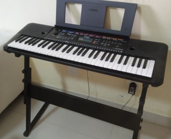 A venda Piano Yamaha