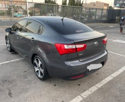 A venda Kia Rio da Imporafrica