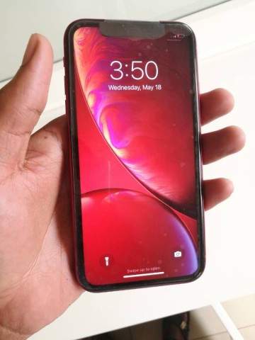 Venda Vendo iPhone XR/128GB POR: 250/240 mil. 946040278