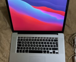 A venda MacBook Pro 15, i7, 16GB, 256gb