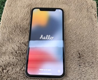 A venda IPhone XS Max, 64Gb