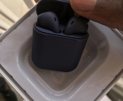 A venda AirPod i12