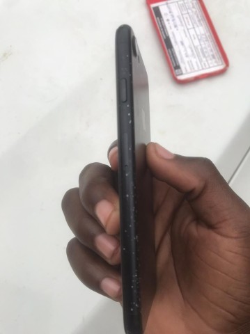 Venda IPhone 7 normal