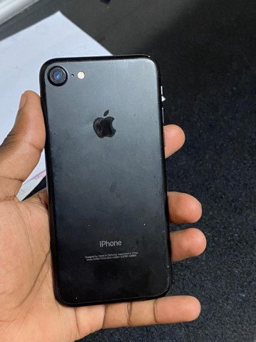 Venda IPhone 7 normal