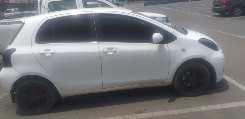Venda Toyota YARIS