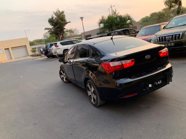 Venda Kia Rio de Mala