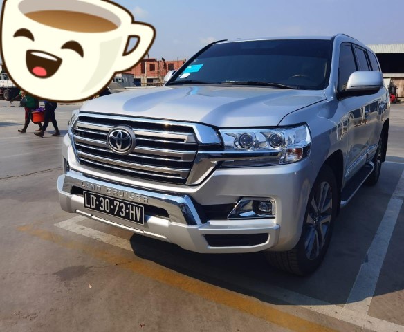 Venda 2 Land Cruiser VXR 5.7V8️Gasolina Série de matrícula HVAmbos com 60 mil kmTodos extras Ignição -Start ( touch botão)