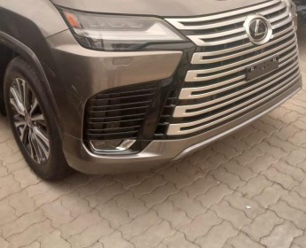 A venda Novo Lexus 2022 Novo