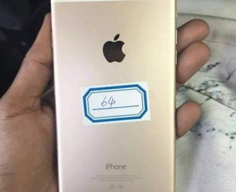 A venda Vendo o meu Iphone 6plus de 64 BGnovo na caixa.