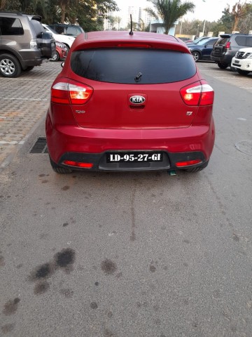 Venda Kia rio impecável