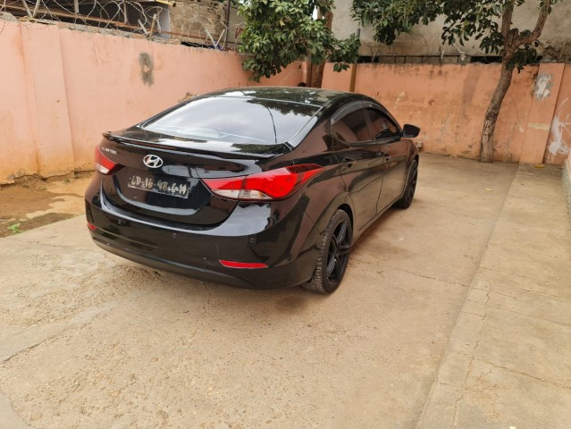 Venda Yhundai elantra impecável full